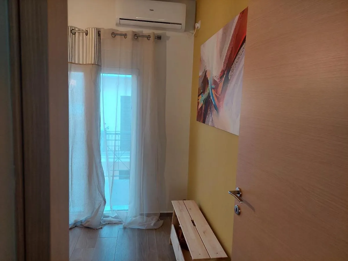 La Casita A Brand New Apartment In The Center Argostoli